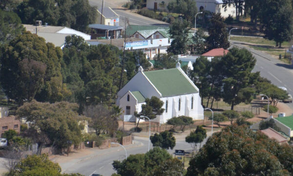 2. Uniondale,_Old_Dutch_Reformed_Church_from_the_fort