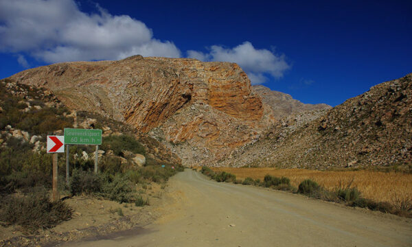 6. North_entrance_of_the_Seweweekspoort